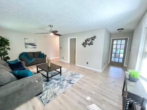 4945 Coburn Avenue Indianapolis IN 46228