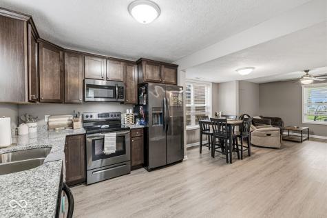 208 E Poplar Street Danville IN 46122