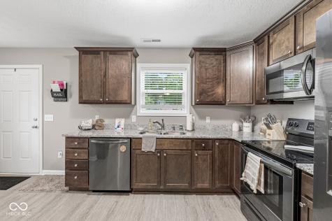 208 E Poplar Street Danville IN 46122