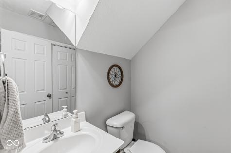208 E Poplar Street Danville IN 46122