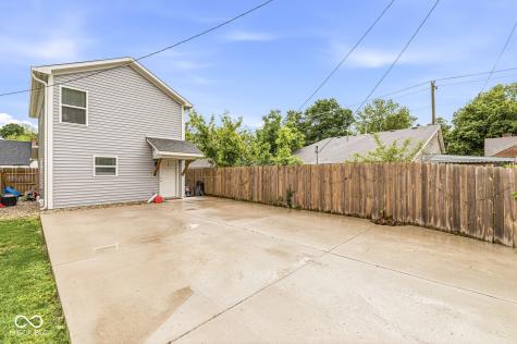 208 E Poplar Street Danville IN 46122