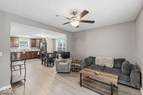 208 E Poplar Street Danville IN 46122