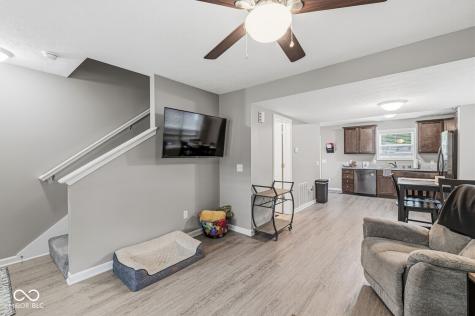 208 E Poplar Street Danville IN 46122