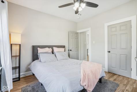 820 Carlyle Place Indianapolis IN 46201