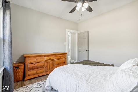 820 Carlyle Place Indianapolis IN 46201