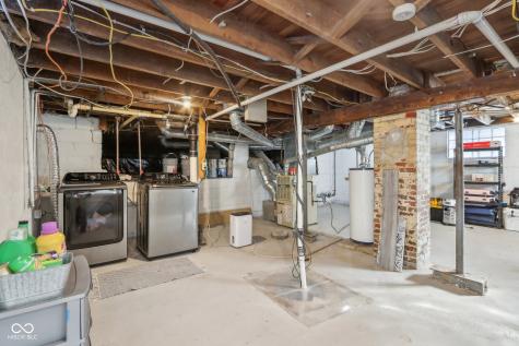 820 Carlyle Place Indianapolis IN 46201
