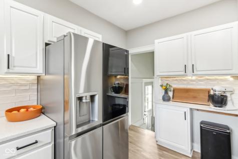 820 Carlyle Place Indianapolis IN 46201