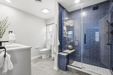 547 Holliday Lane Indianapolis IN 46260