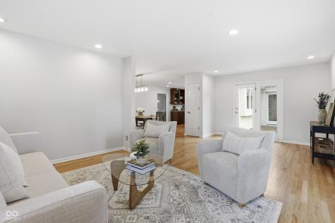 547 Holliday Lane Indianapolis IN 46260