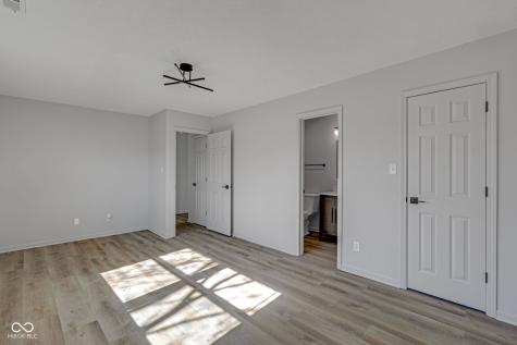 9536 English Oak Drive Indianapolis IN 46235
