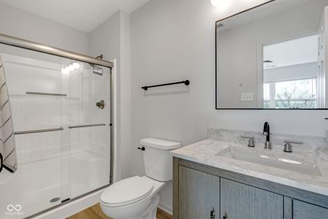 9536 English Oak Drive Indianapolis IN 46235