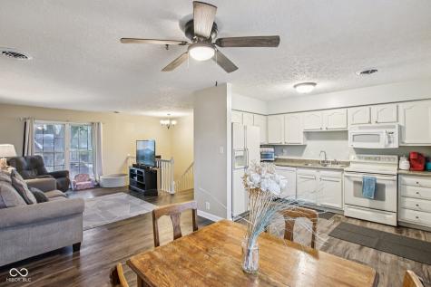 1023 Avalon Lane Chesterfield IN 46017