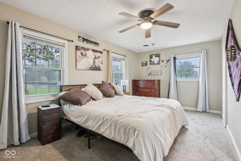 1023 Avalon Lane Chesterfield IN 46017