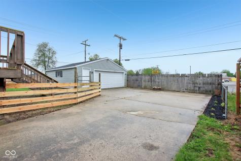 1023 Avalon Lane Chesterfield IN 46017