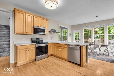 9834 Belcrest Lane Indianapolis IN 46256