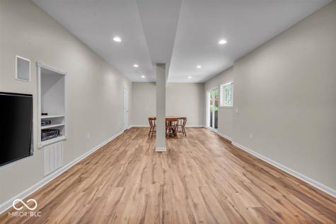 9834 Belcrest Lane Indianapolis IN 46256