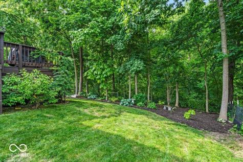 9834 Belcrest Lane Indianapolis IN 46256