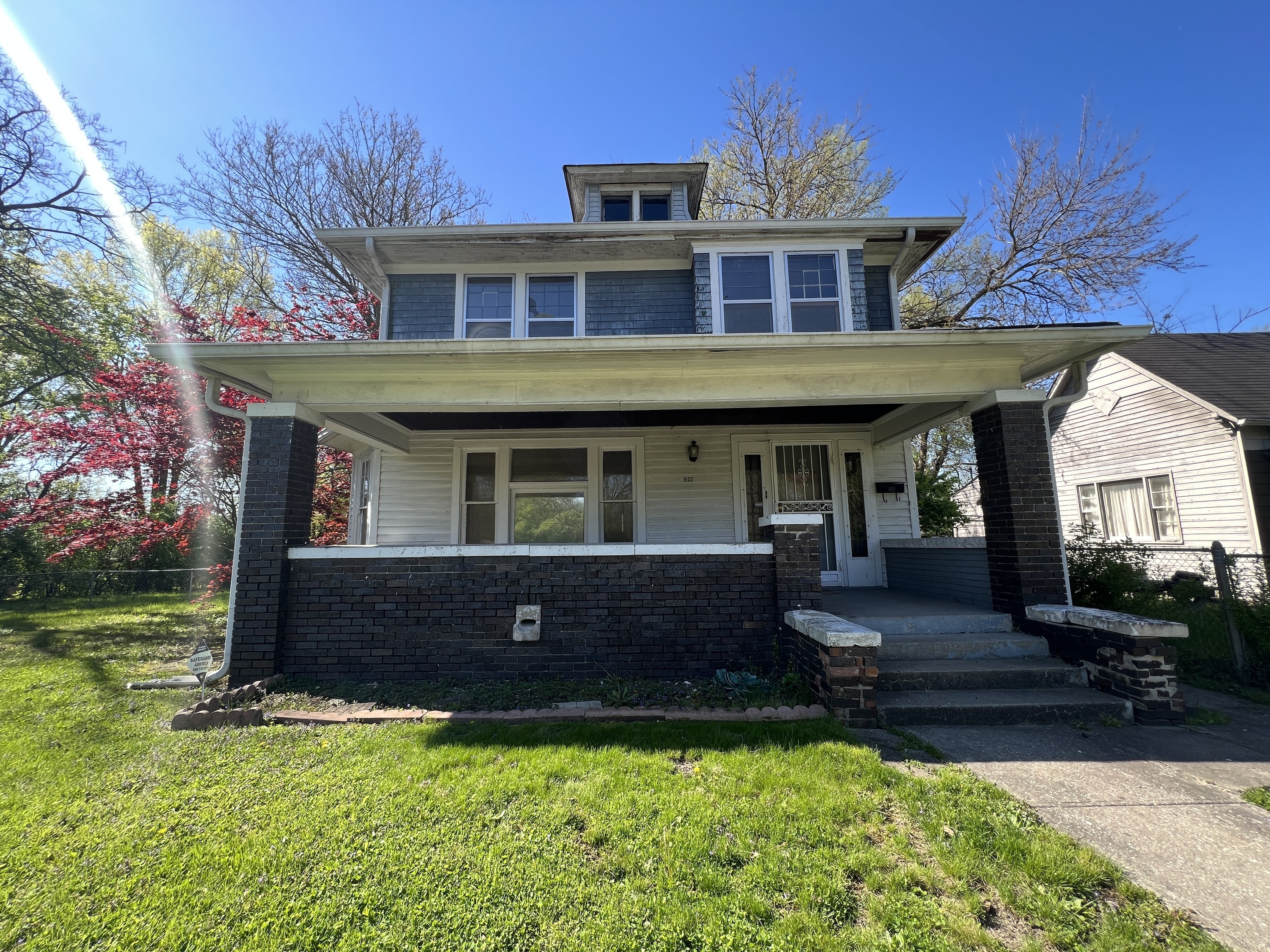 937 W 28th Street Indianapolis IN 46208