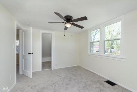 402 N 19th Avenue Beech Grove IN 46107