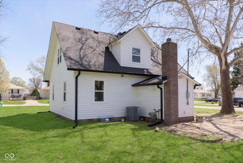 402 N 19th Avenue Beech Grove IN 46107