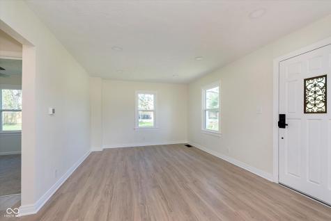 402 N 19th Avenue Beech Grove IN 46107