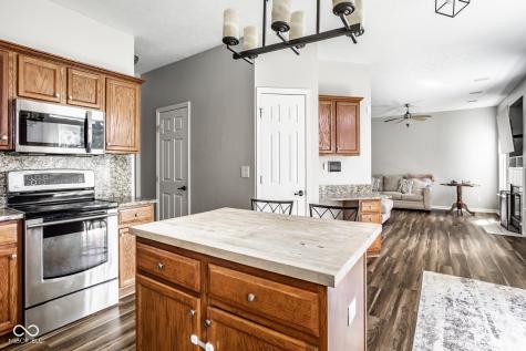 12531 Crystal Pointe Drive Indianapolis IN 46236