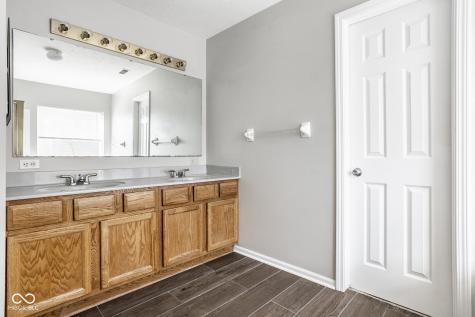 12531 Crystal Pointe Drive Indianapolis IN 46236