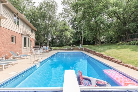 1815 Rooses Lane Indianapolis IN 46217