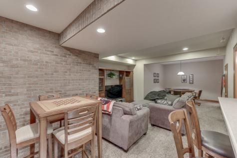 1815 Rooses Lane Indianapolis IN 46217