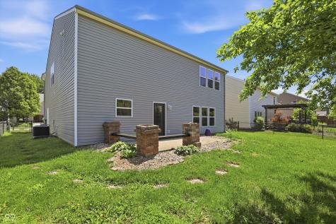 8324 Fieldfare Way Indianapolis IN 46237
