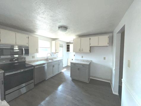 1329 Brownswood Drive Brownsburg IN 46112