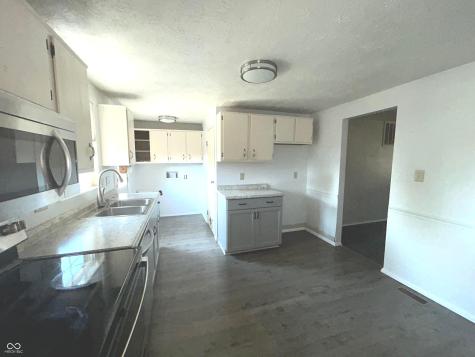 1329 Brownswood Drive Brownsburg IN 46112