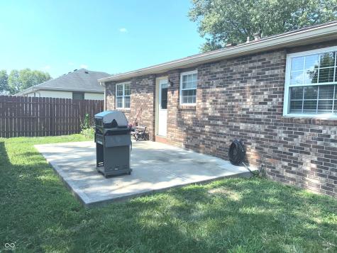 1329 Brownswood Drive Brownsburg IN 46112