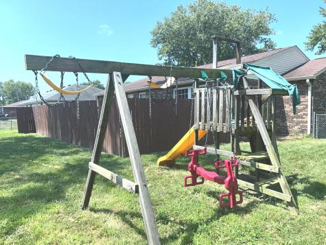 1329 Brownswood Drive Brownsburg IN 46112