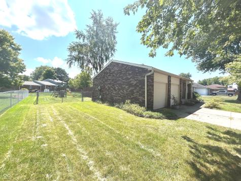 1329 Brownswood Drive Brownsburg IN 46112