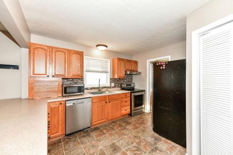 529 Maple Lane Brownsburg IN 46112