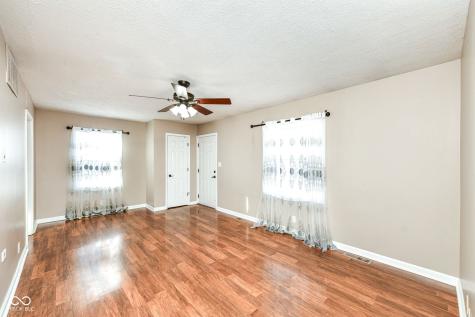 529 Maple Lane Brownsburg IN 46112