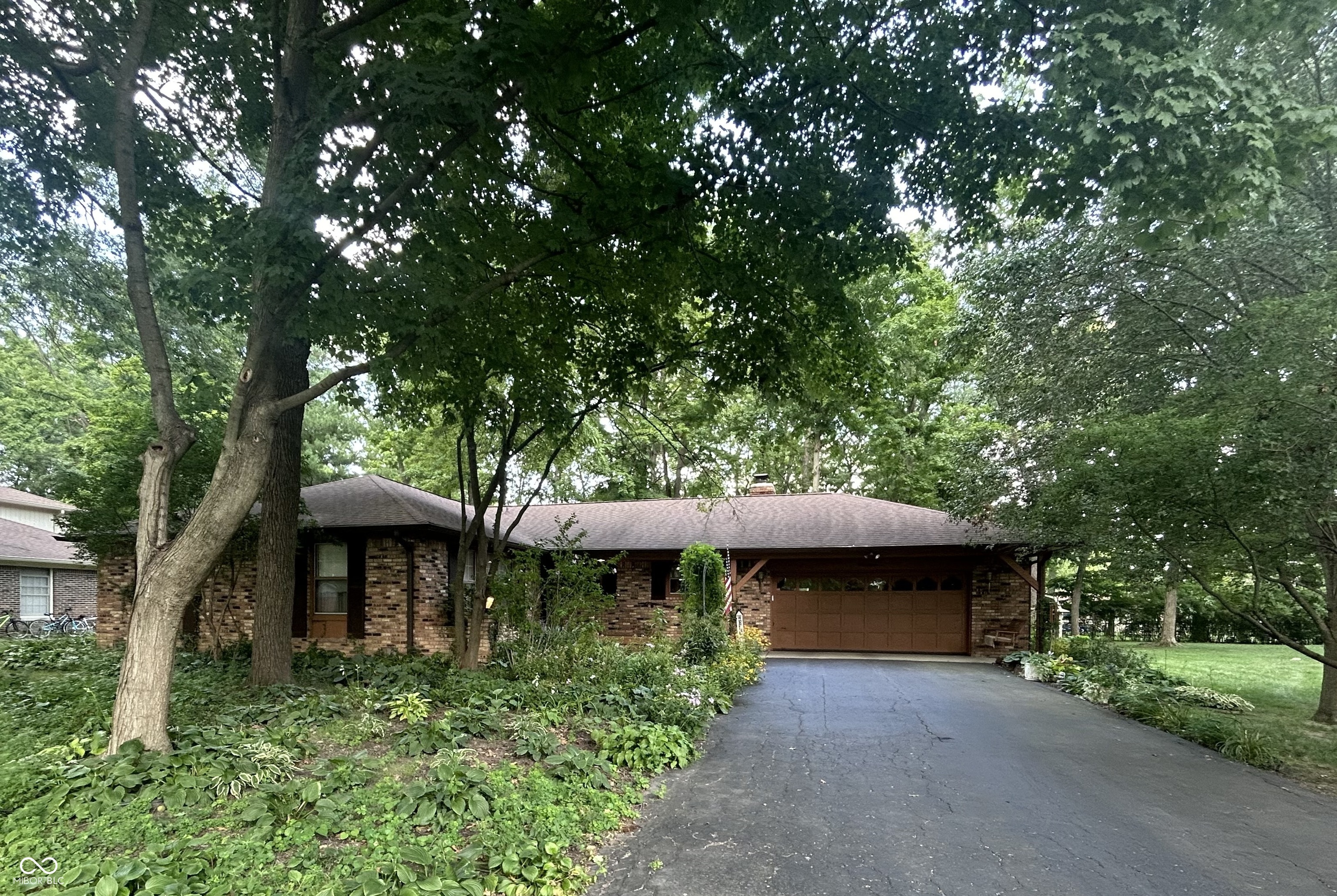 415 Woodland W Drive Greenfield IN 46140