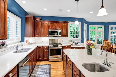 9045 Mallard Point Zionsville IN 46077