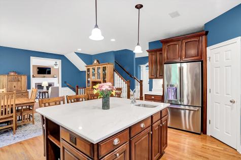 9045 Mallard Point Zionsville IN 46077