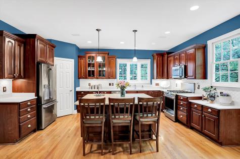 9045 Mallard Point Zionsville IN 46077