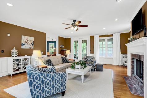 9045 Mallard Point Zionsville IN 46077