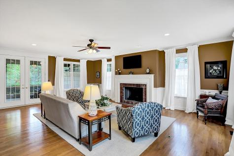 9045 Mallard Point Zionsville IN 46077
