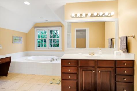 9045 Mallard Point Zionsville IN 46077