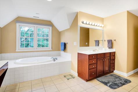 9045 Mallard Point Zionsville IN 46077