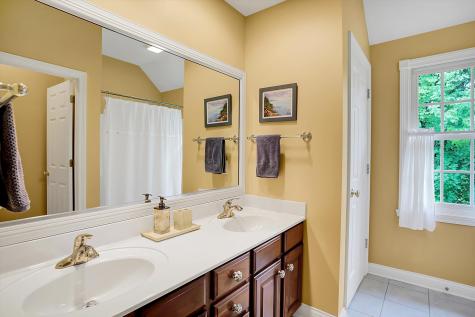 9045 Mallard Point Zionsville IN 46077