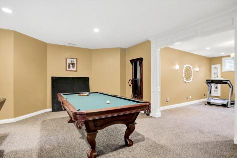 9045 Mallard Point Zionsville IN 46077