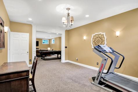 9045 Mallard Point Zionsville IN 46077