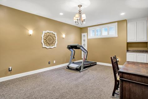 9045 Mallard Point Zionsville IN 46077