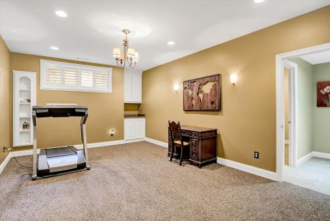 9045 Mallard Point Zionsville IN 46077
